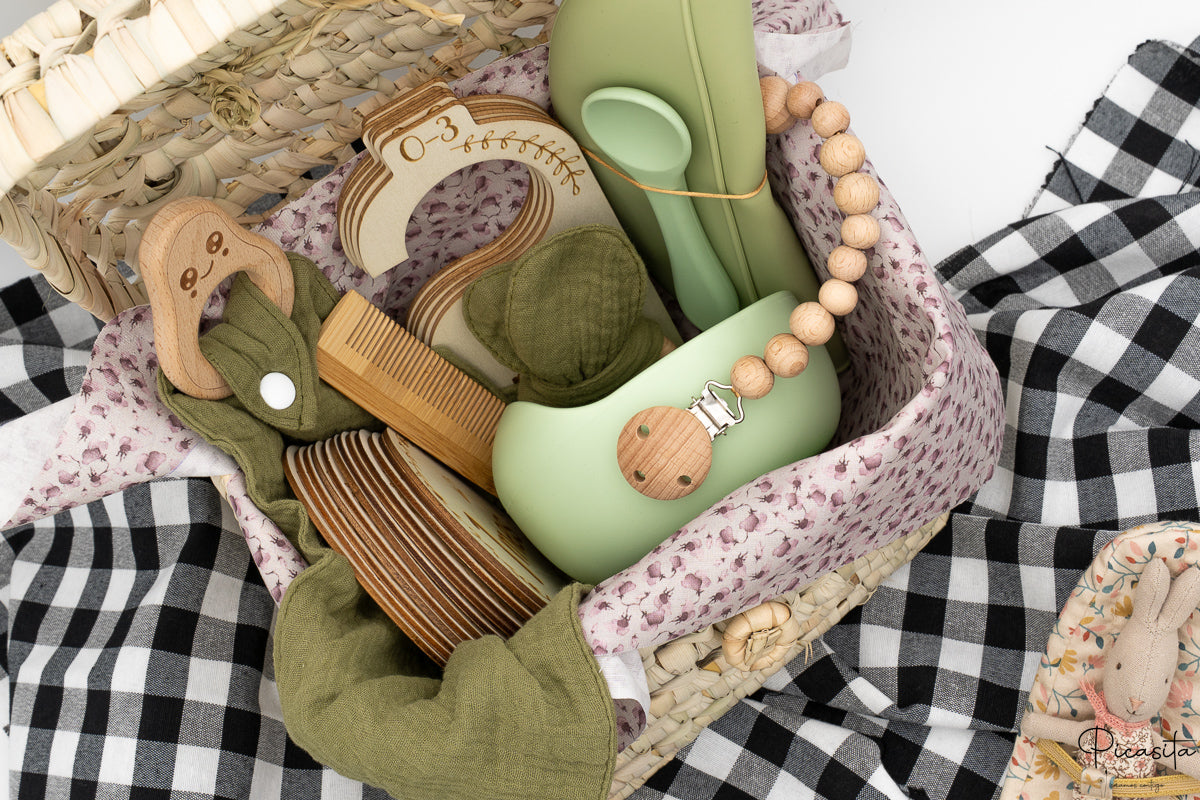 Canastilla Bebe Verde Personalizada