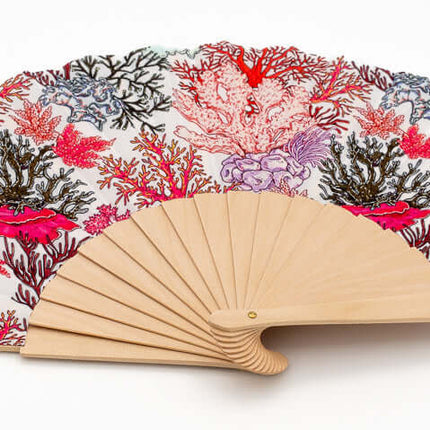 abanicos_de_madera_y_tela_estampados_personalizados