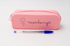 Estuche escolar personalizado rosa con nombre Covadonga y dibujo de conejo grabados