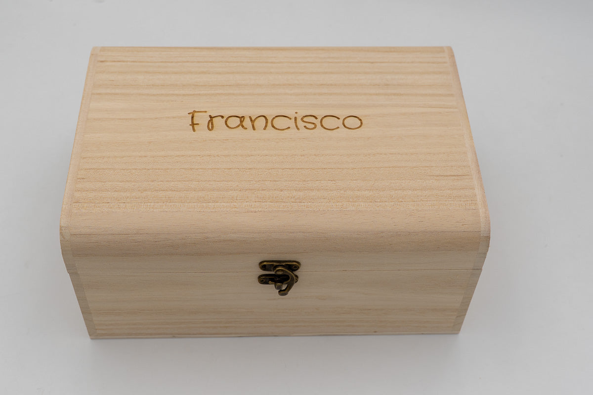 Cofre de Madera para Regalo a Recién Nacido