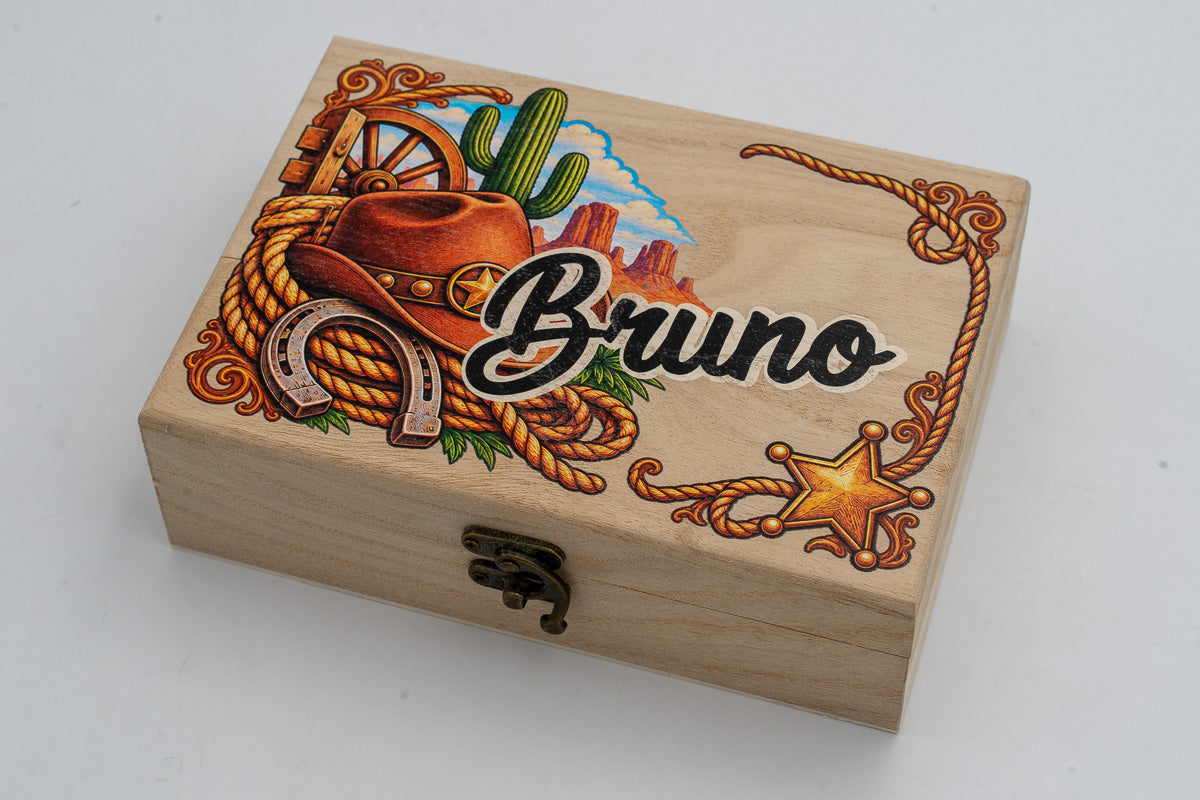 Llave Disney personalizada con nombre para anunciar viaje a Disneyland Paris