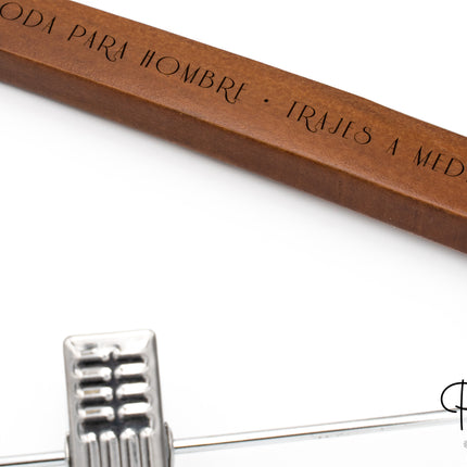 Perchas de Madera con Pinzas