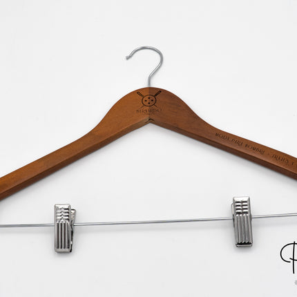 Perchas de Madera con Pinzas