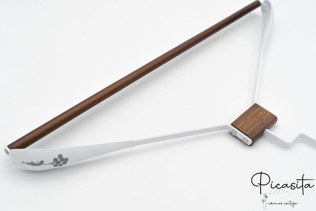 Perchas de Metal y Madera