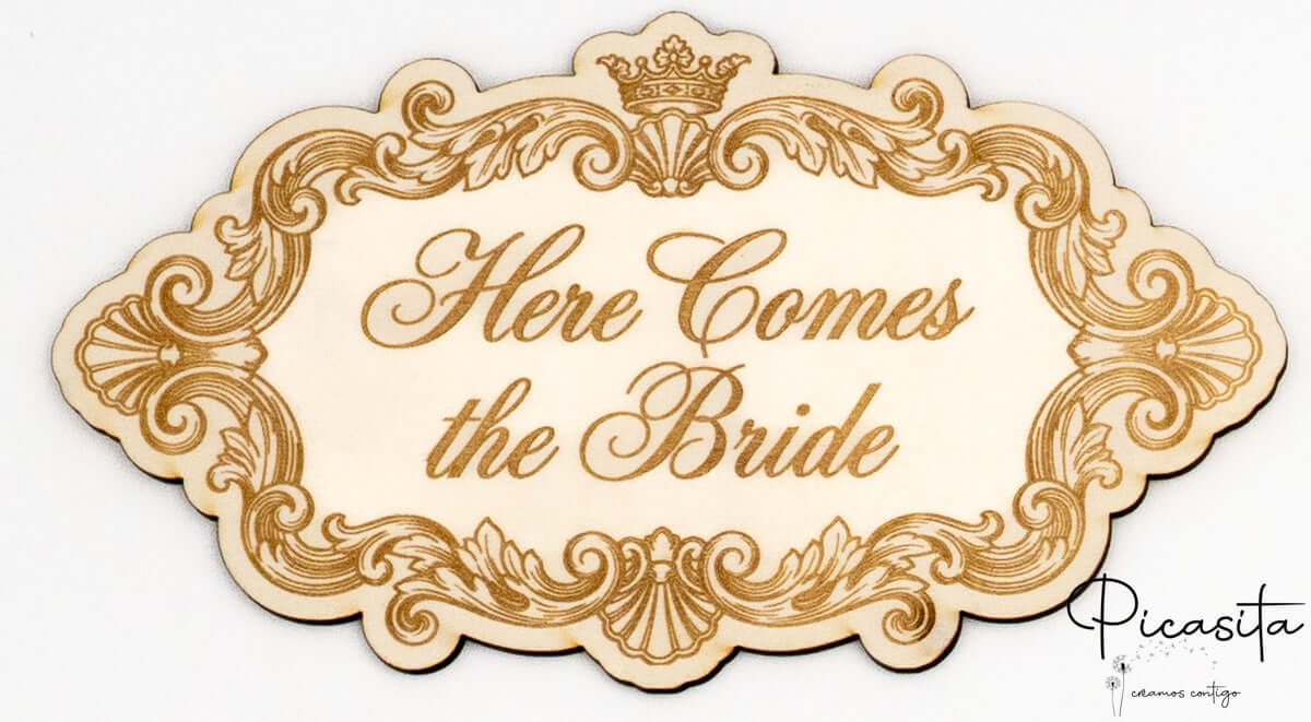 Cartel Aqui Llega la Novia