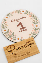 Haurtxoentzako zurezko hilabete-plaka pertsonalizatuak
