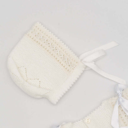 conjunto_recien_nacido_jersey_y_gorro_blanco_modelo_5