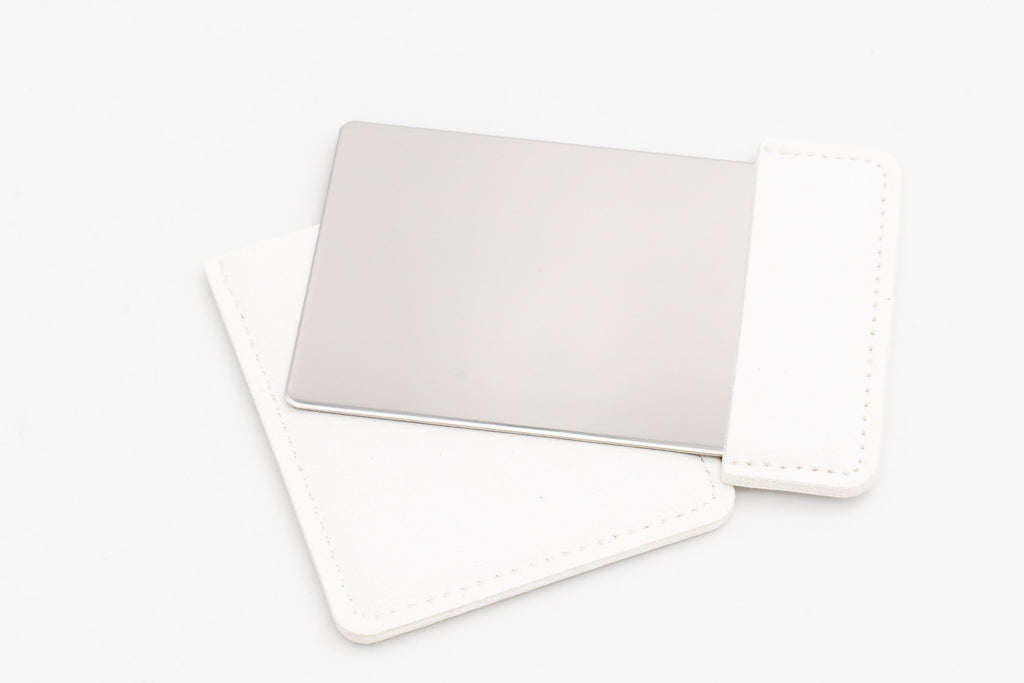 Espejo Rectangular de Acero y Cuero PU