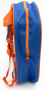 Vista lateral de mochila infantil azul mostrando el cierre de cremallera naranja y el tejido resistente.