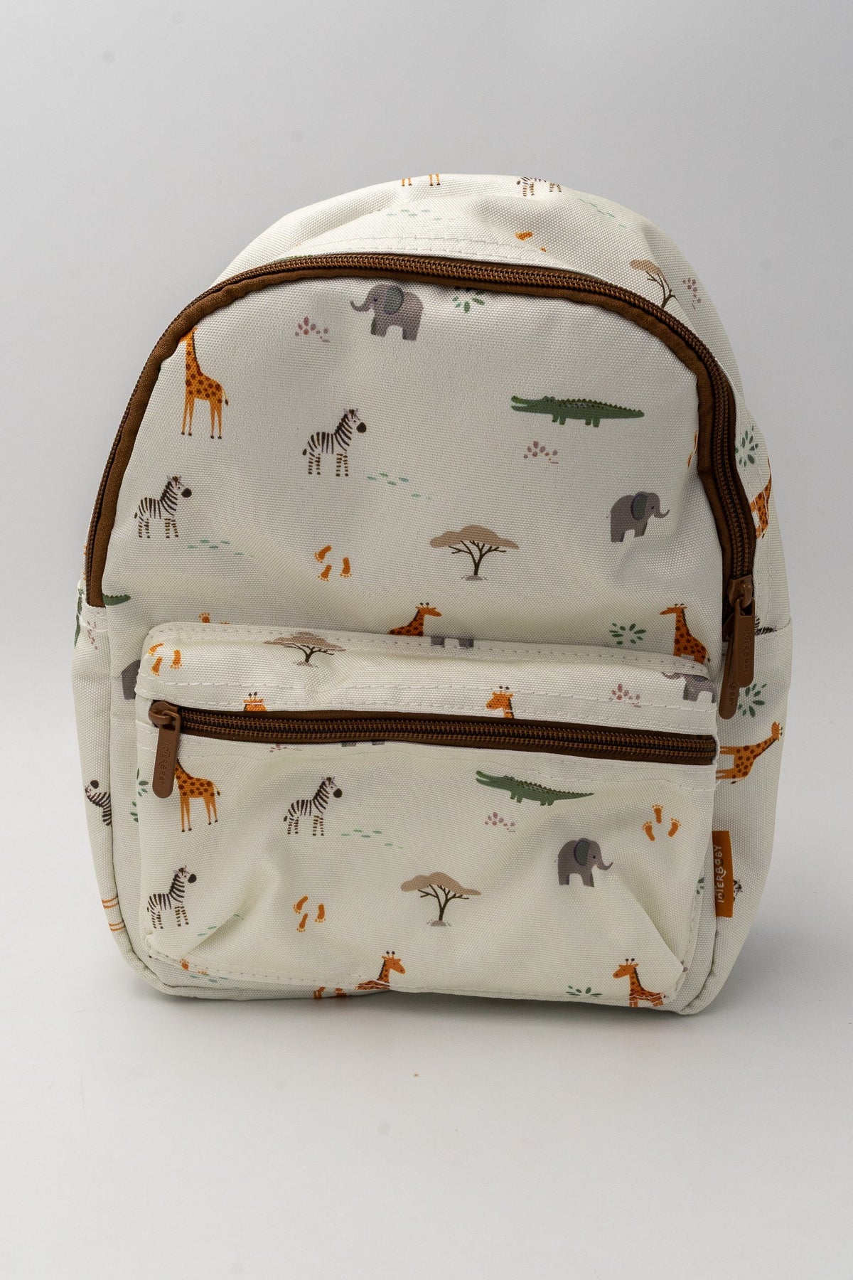 Motxilla infantil blanca vista de front amb animals, detalls marrons i butxaca exterior amb cremallera
