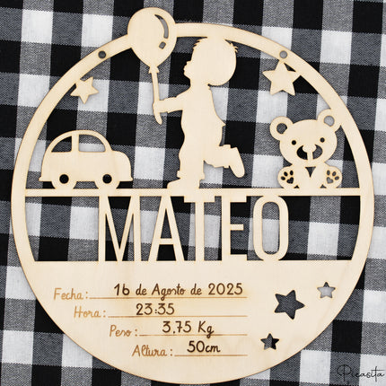 natalicio_nino_en_madera_circular