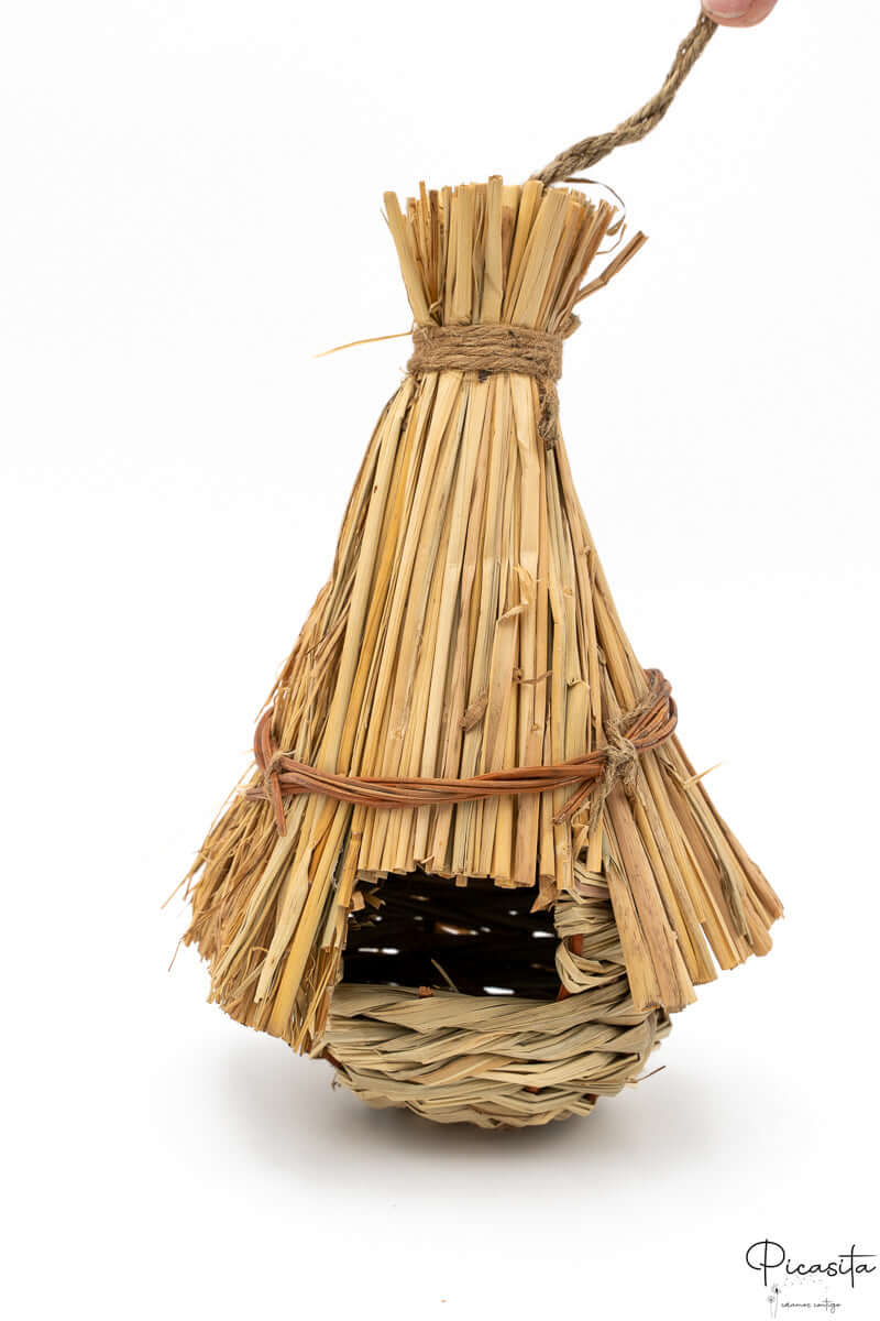 Nido para Pájaros de Madera y Paja