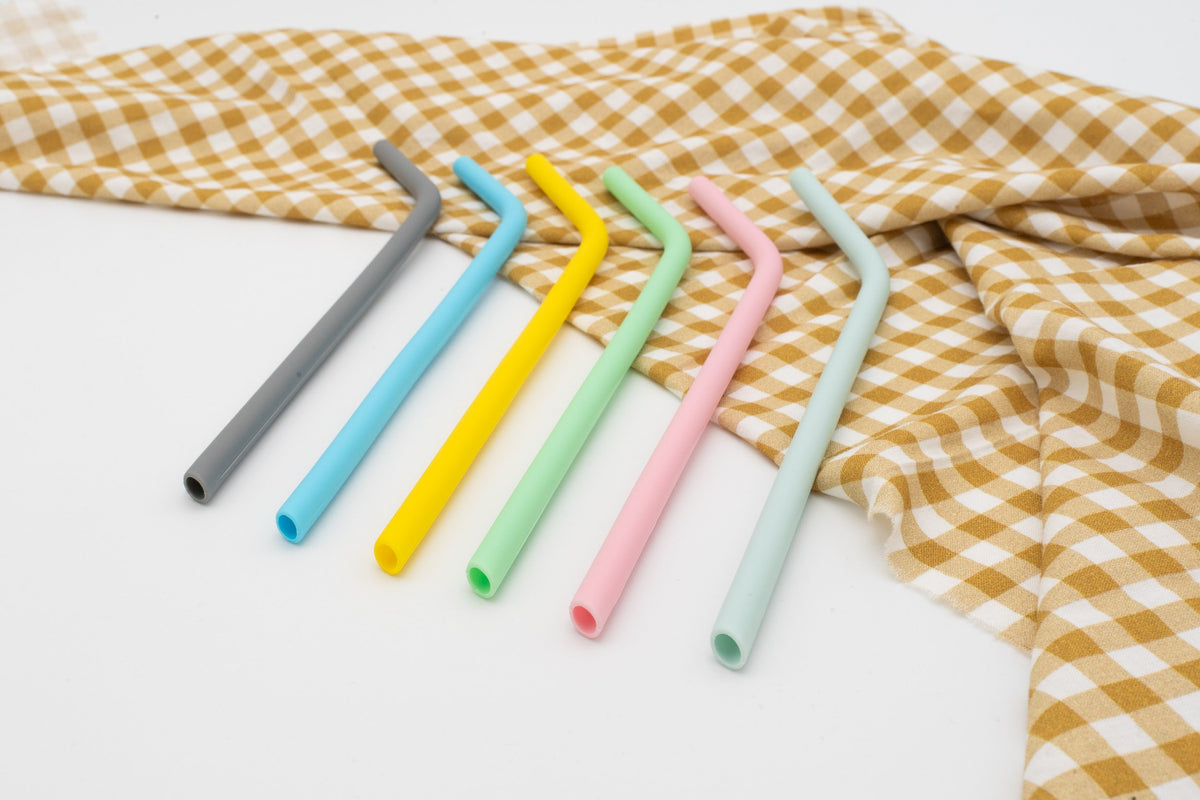 Palliñas acodadas reutilizables de silicona en tons pastel