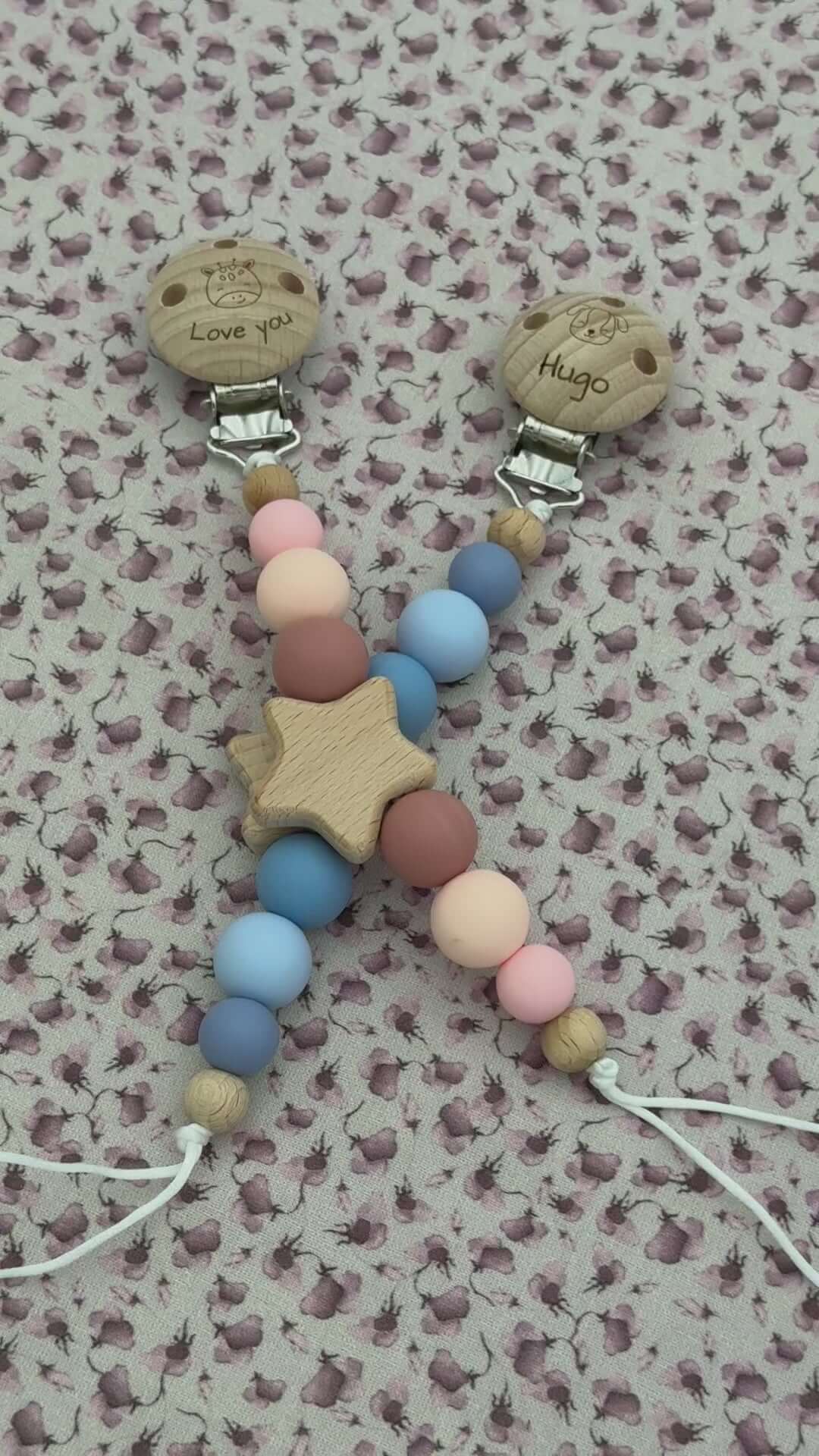 Chupetero Personalizado con Nombre de Madera y Silicona