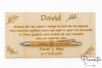Placa de agradecimiento grabada con láser para el testigo David, con bolígrafo de bambú