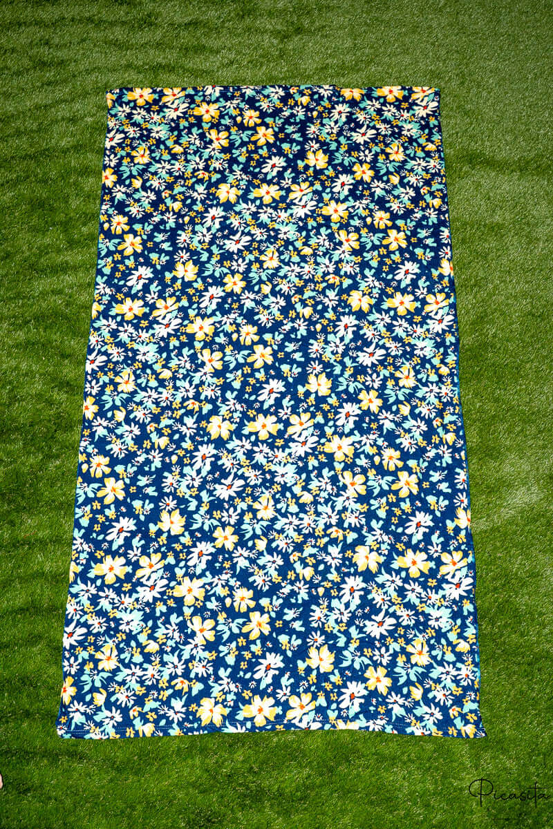 Toalla Playera Flores (90x170) (Estampado Oscuro)