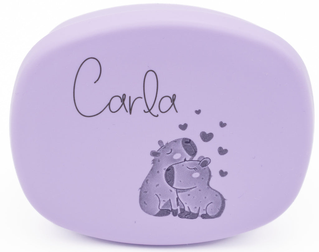 Tapa morada personalizada con nombre y dibujo