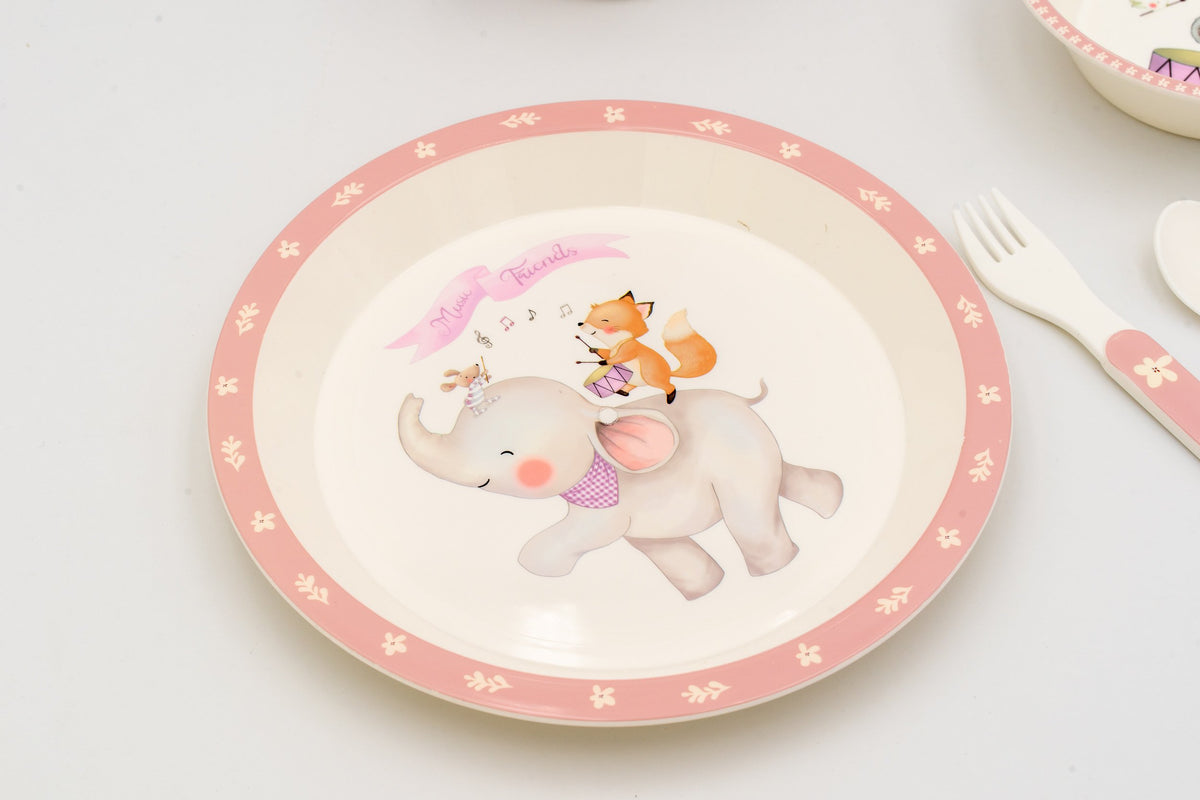 Prato chan rosa de polipropileno cun debuxo dun elefante e un raposo tocando instrumentos.