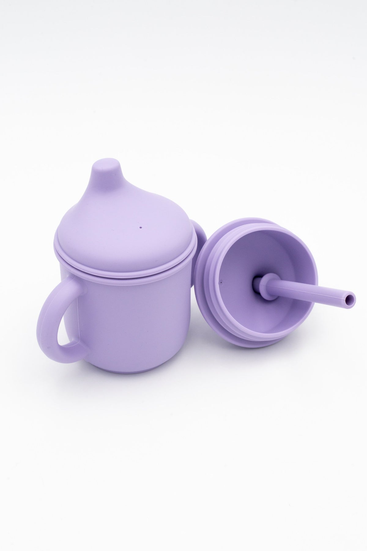 Vaso infantil lila con tapa de bico e tapa para palliña